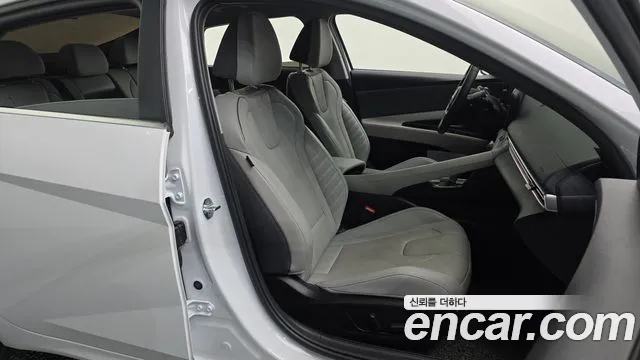 Hyundai Avante CN7 — Фото автомобиля 26
