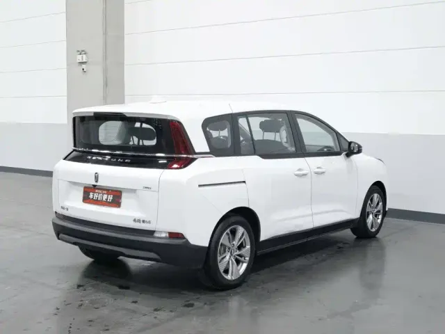 Bestune NAT — Фото автомобиля 2
