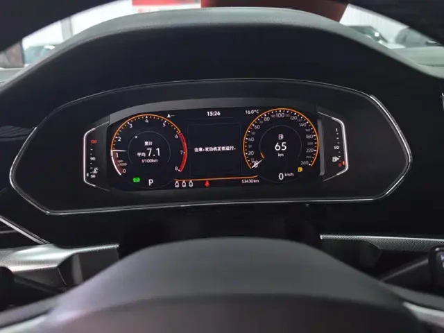 Volkswagen Passat — Фото автомобиля 14