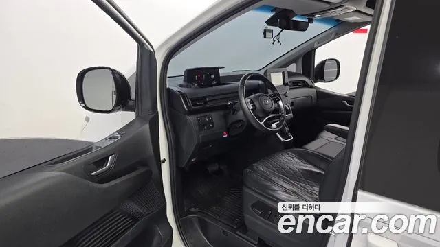Hyundai Staria Staria L3.5 Инвалидная коляска Подъёмник/Slope — Фото автомобиля 10