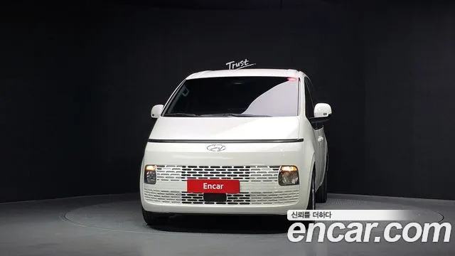 Hyundai Staria Staria Карго 5 мест — Фото автомобиля 3