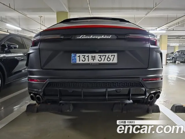 Lamborghini Urus — Фото автомобиля 2