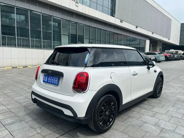 MINI Hatch — Фото автомобиля 16