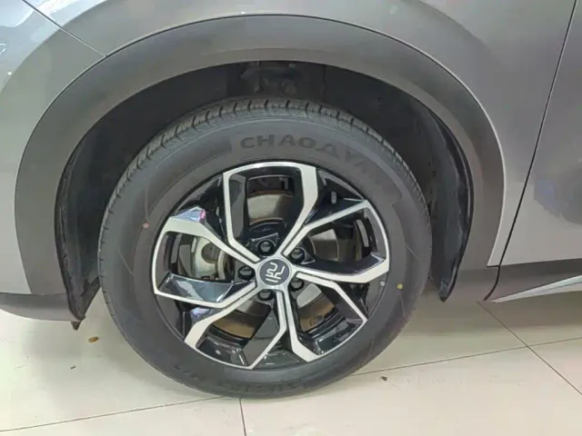 BYD Yuan PLUS — Фото автомобиля 22