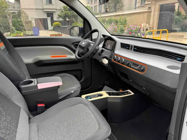 Wuling Hongguang Mini EV — Фото автомобиля 7