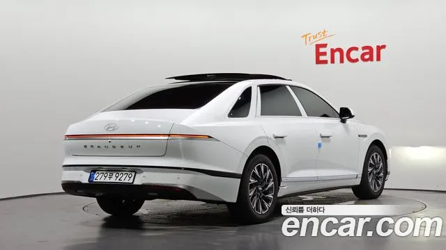 Hyundai Grandeur — Фото автомобиля 2