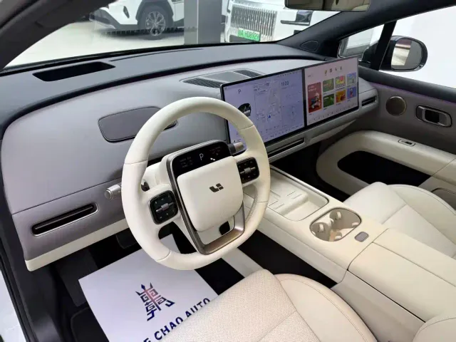 Li Auto i6 — Фото автомобиля 11