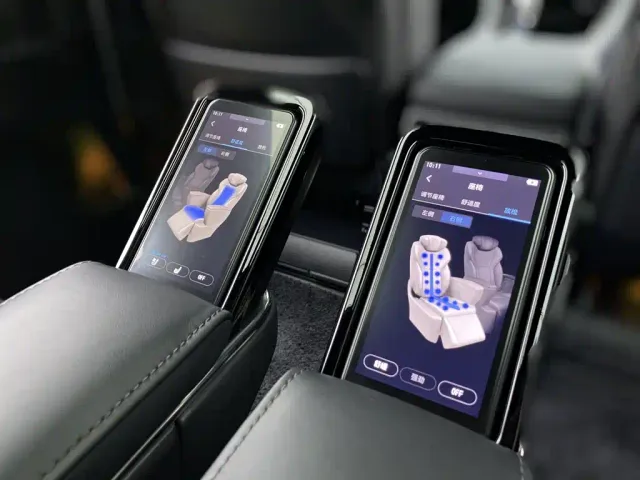 Toyota Vellfire — Фото автомобиля 15