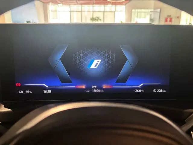 BMW i3 — Фото автомобиля 16