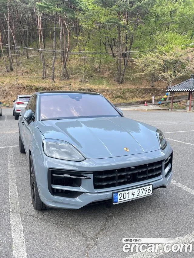 Фотография автомобиля — Porsche Cayenne PO536
