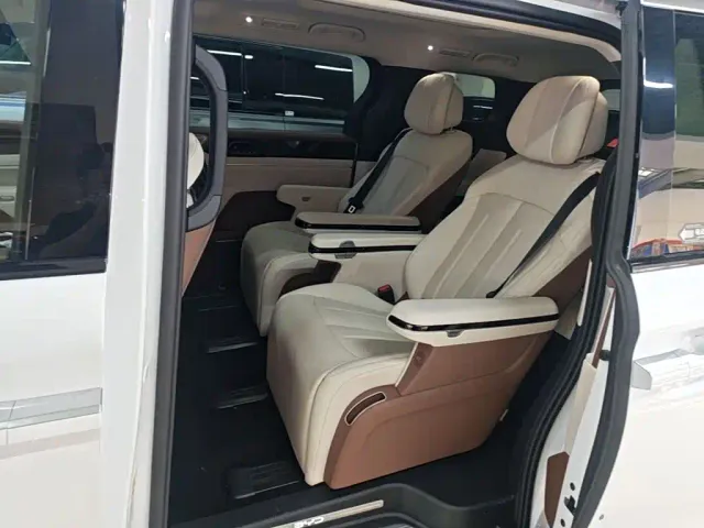 BYD Xia — Фото автомобиля 13