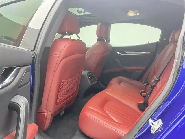 Maserati Ghibli — Фото автомобиля 25