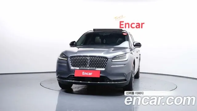 Lincoln Corsair — Фото автомобиля 3