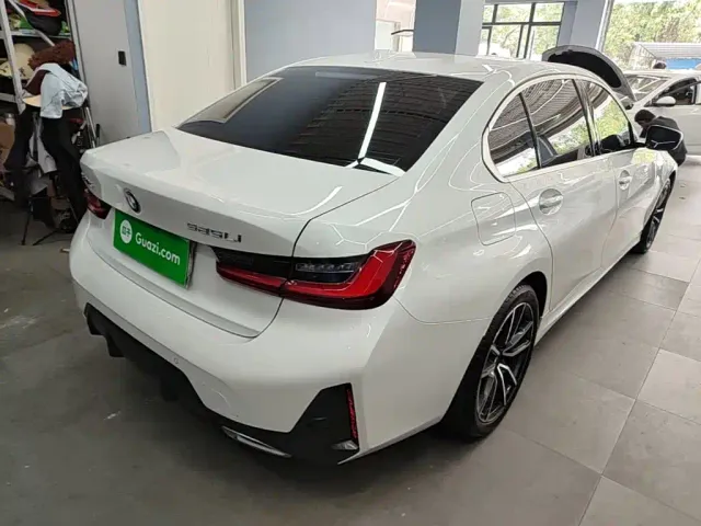 BMW 3 Series — Фото автомобиля 6