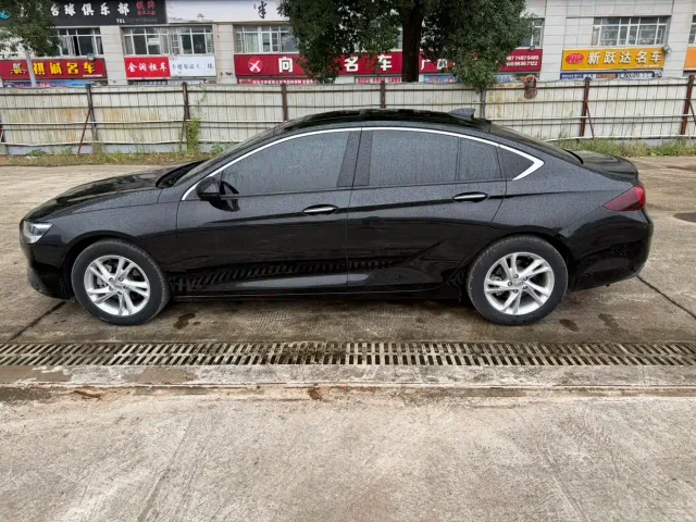 Buick Regal — Фото автомобиля 4