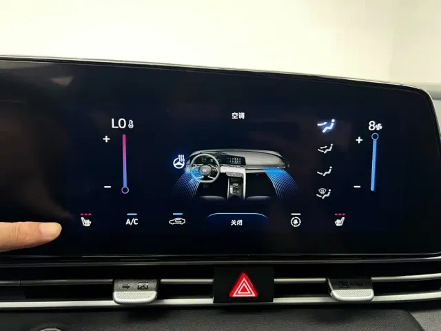 Hyundai Elantra — Фото автомобиля 13