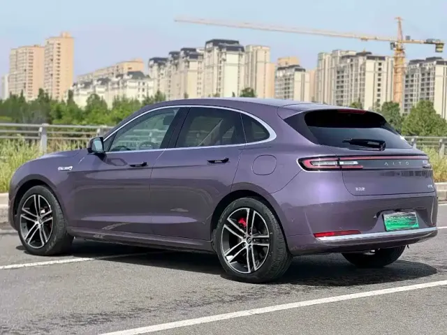 Aito M5 — Фото автомобиля 16
