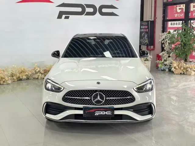 Mercedes-Benz C-Class — Фото автомобиля 3
