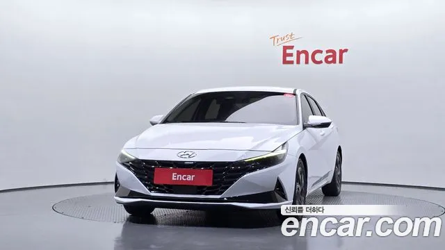 Hyundai Avante CN7 — Фото автомобиля 3