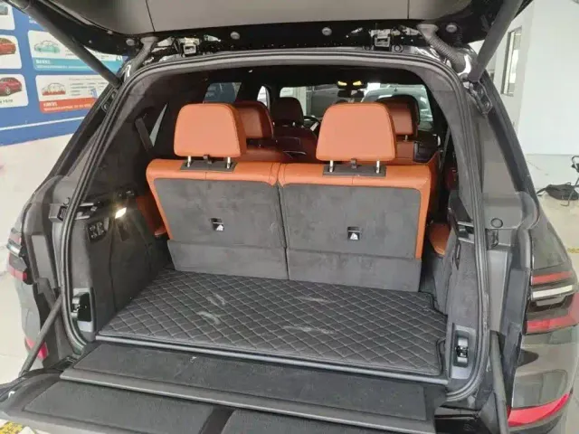 BMW X7 — Фото автомобиля 11