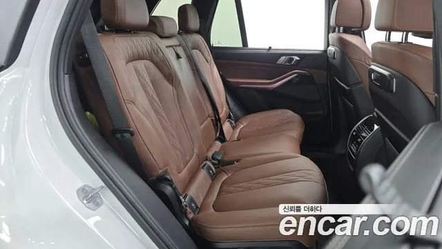 BMW X5 xDrive 40i M Sport — Фото автомобиля 11