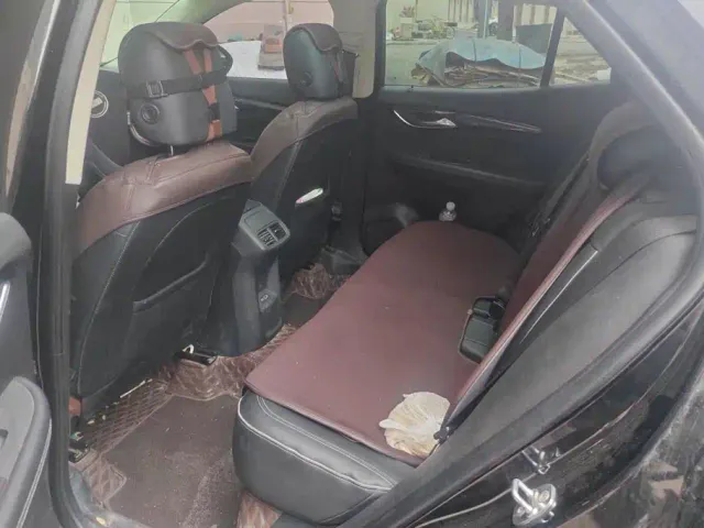 Buick Envision S — Фото автомобиля 11