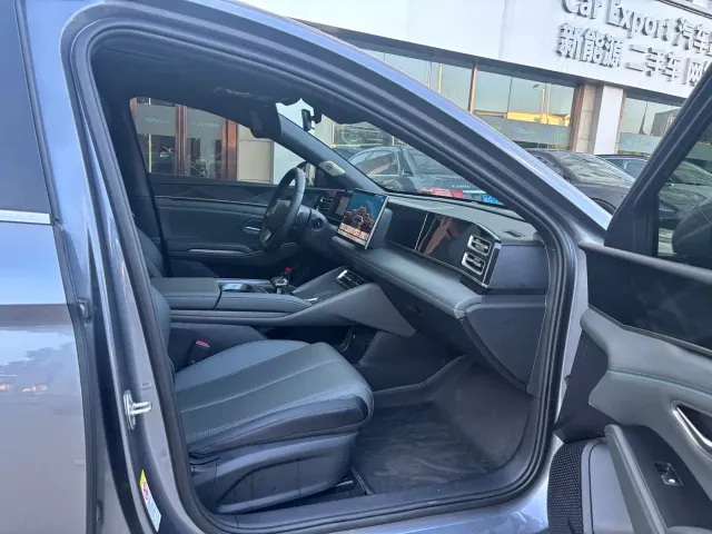 BYD Qin L — Фото автомобиля 15