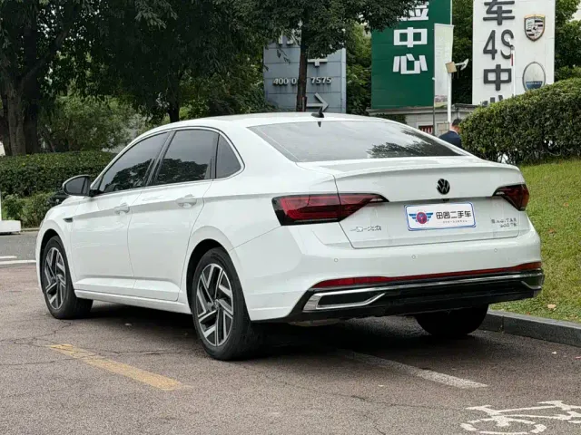 Volkswagen Sagitar — Фото автомобиля 4