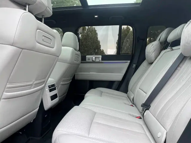 BYD FangChengBao Titanium 7 — Фото автомобиля 9