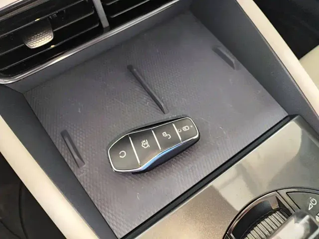 BYD Seal 06 GT — Фото автомобиля 8