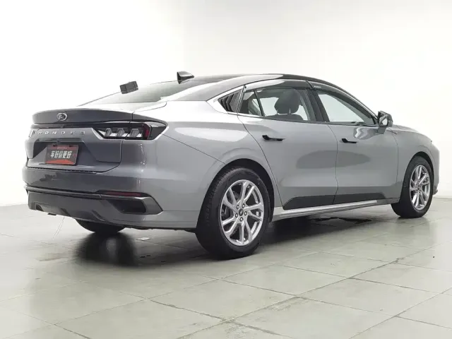 Ford Mondeo 2023 EcoBoost 245 Luxury — Фото автомобиля 2