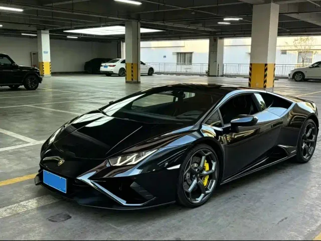 Фотография автомобиля — Lamborghini Huracan