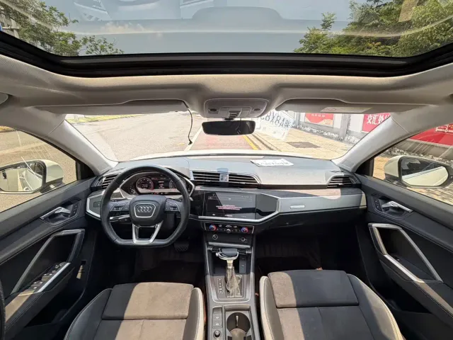Audi Q3 — Фото автомобиля 14
