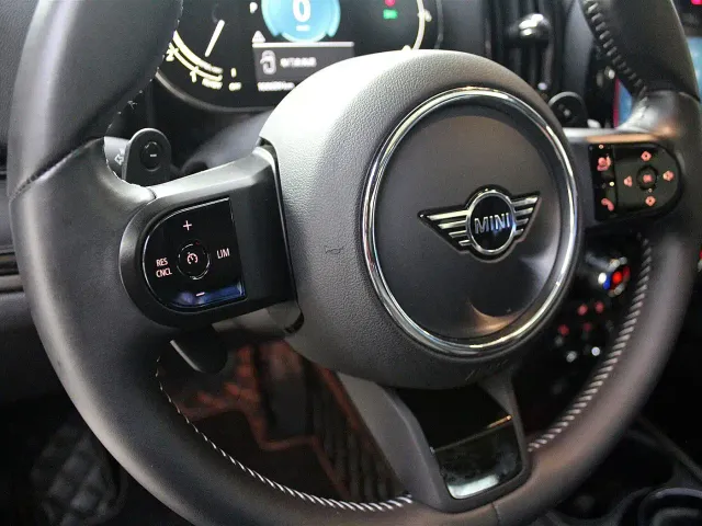 MINI MINI COUNTRYMAN 2023 2.0T COOPER S ALL4 Blank Space Special Edition — Фото автомобиля 10