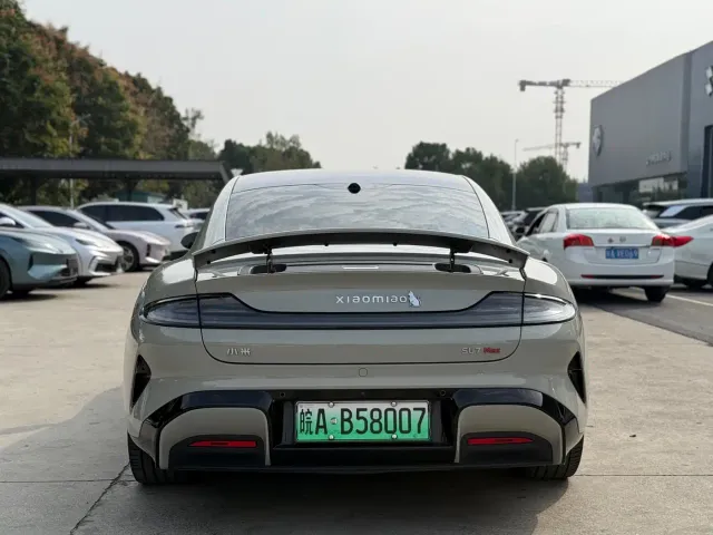 Xiaomi SU7 — Фото автомобиля 10