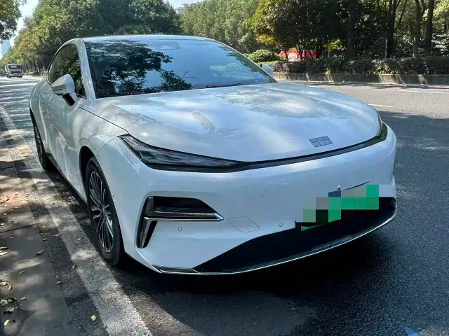 Geely Galaxy Xingyao 8 — Фото автомобиля 2