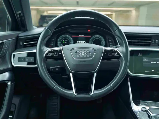 Audi Audi A6L New Energy 2022 55 TFSI e quattro — Фото автомобиля 17