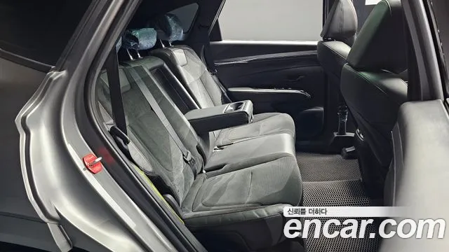 Hyundai Tucson Tucson (NX4) Дизель 2.0 4WD — Фото автомобиля 12