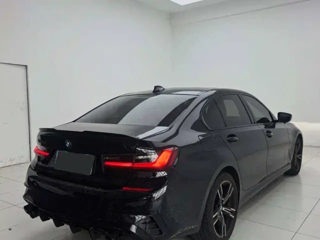 BMW 3 Series — Фото автомобиля 9