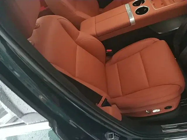 Li Auto L6 — Фото автомобиля 24