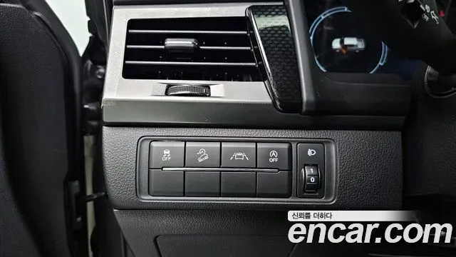 KG_Mobility_Ssangyong Rexton Новый Rexton Sport Дизель 2.2 4WD — Фото автомобиля 15