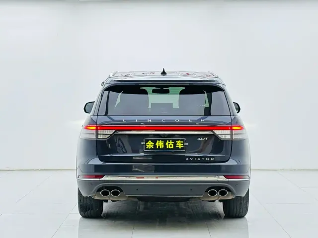 Lincoln Aviator — Фото автомобиля 6