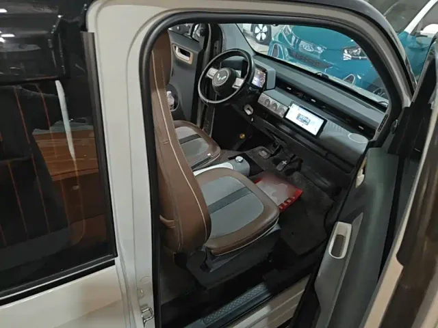 Wuling Hongguang Mini EV — Фото автомобиля 24