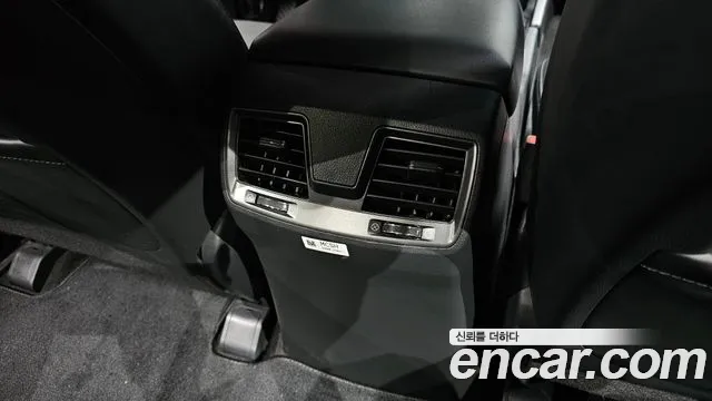 KG_Mobility_Ssangyong Rexton Новый Rexton Sport Дизель 2.2 2WD — Фото автомобиля 26