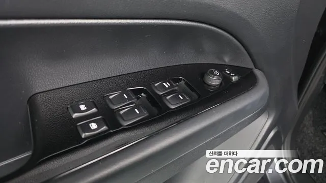 KG_Mobility_Ssangyong Rexton Новый Rexton Sport Дизель 2.2 4WD — Фото автомобиля 17