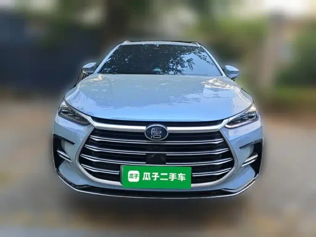 BYD Tang — Фото автомобиля 3