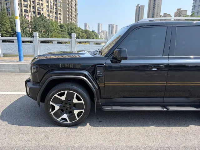 iCAR iCAR V27 2026 200KM AWD Falcon 500 — Фото автомобиля 3