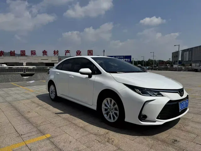 Toyota Corolla — Фото автомобиля 3