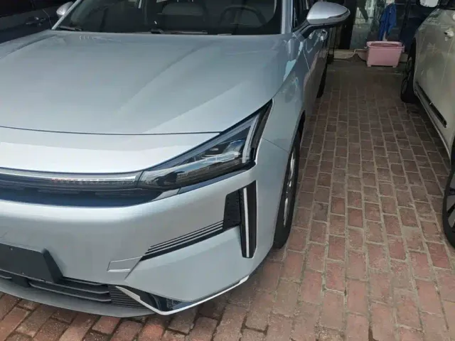Geely Galaxy L6 — Фото автомобиля 23