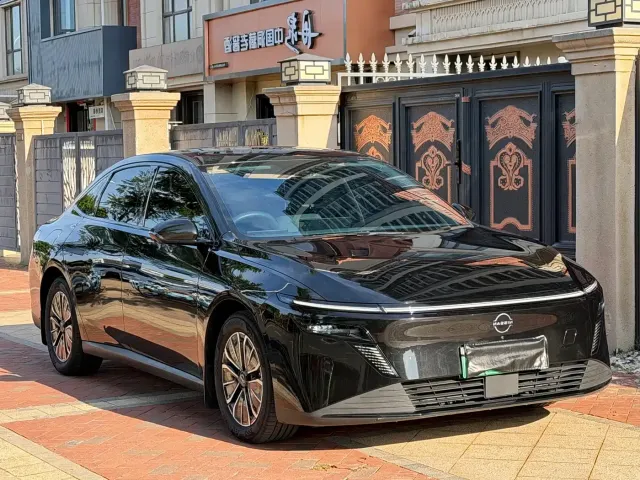Nissan Nissan N6 2025 Low Configuration — Фото автомобиля 3